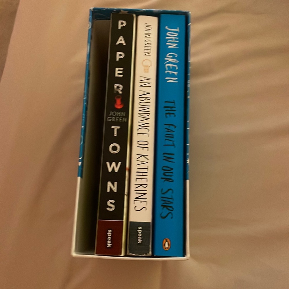 the john green paperback collection- 1 book missing